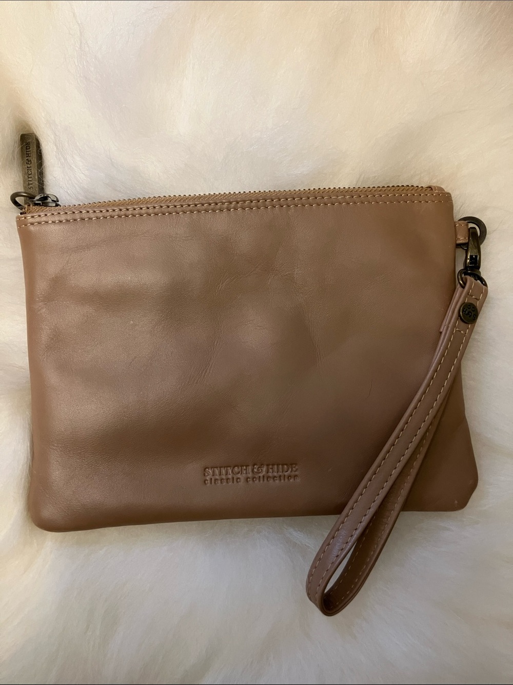 Stitch & Hide ‘Cassie’ Leather Clutch